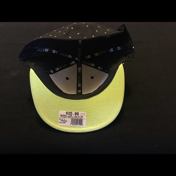 New Era Dots Hat size 8 - Picture 4 of 4